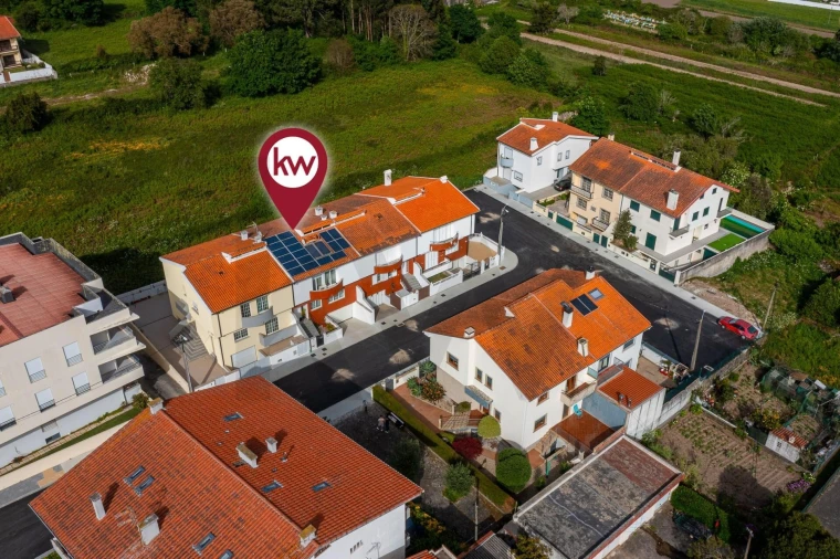 Moradia T4 para Venda em Vila Praia de Ancora Foto 44