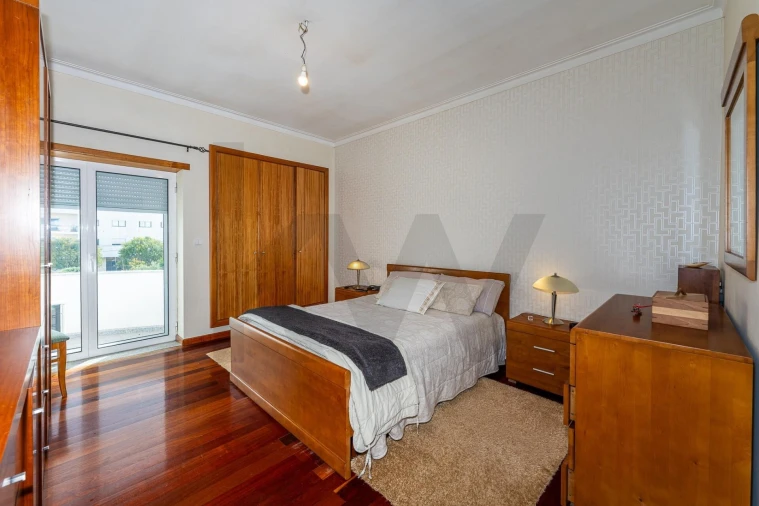 Moradia T4 para Venda em Vila Praia de Ancora Foto 19