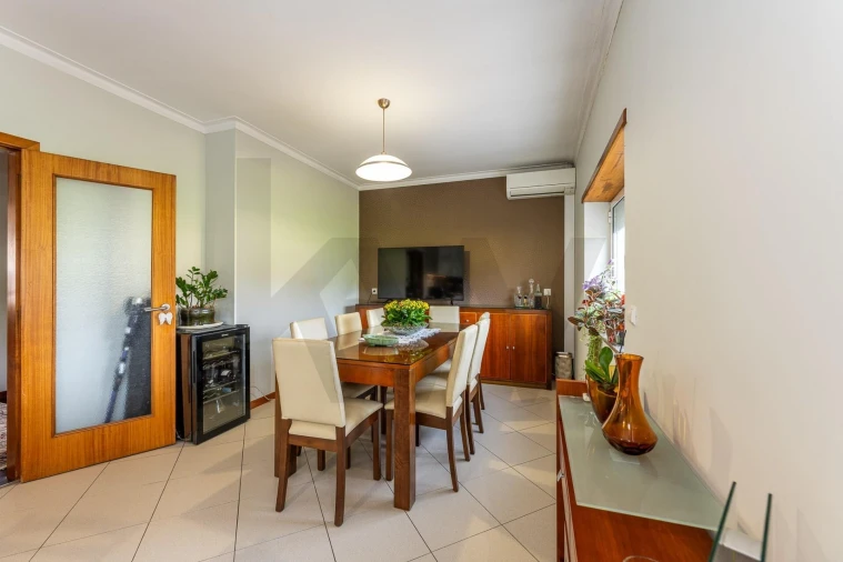 Moradia T4 para Venda em Vila Praia de Ancora Foto 14