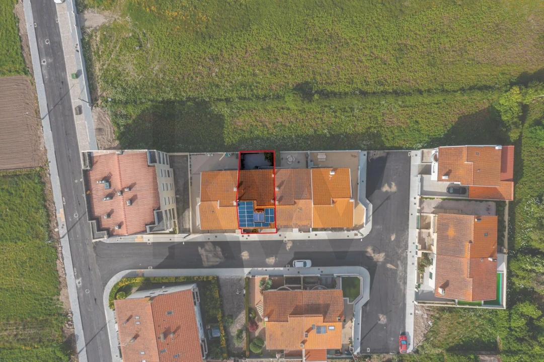 Moradia T4 para Venda em Vila Praia de Ancora Foto 35