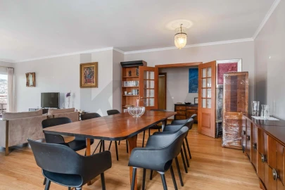 Apartamento T4 para Arrendamento em Funchal (Se)