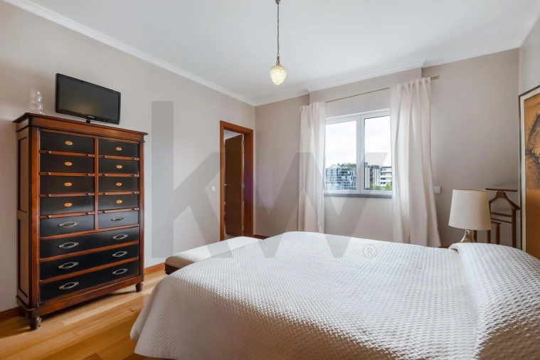 Apartamento T4 para Arrendamento em Funchal (Se) Foto 26