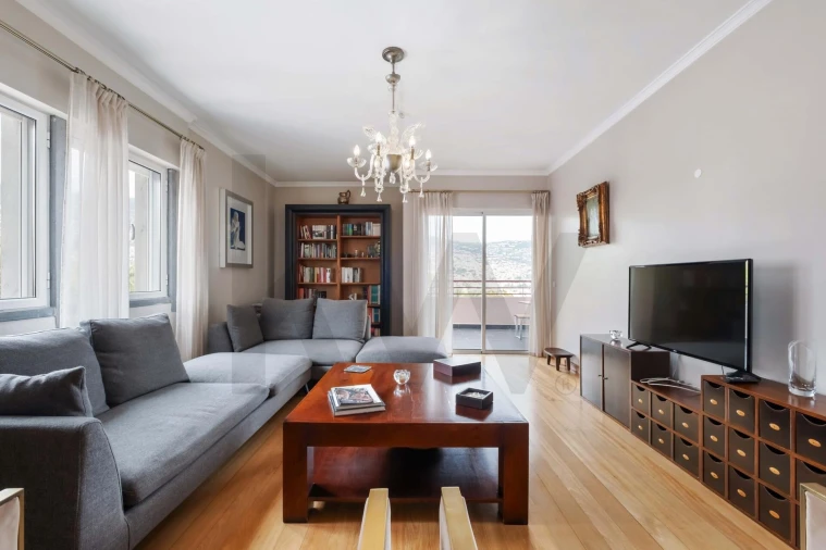 Apartamento T4 para Arrendamento em Funchal (Se) Foto 6