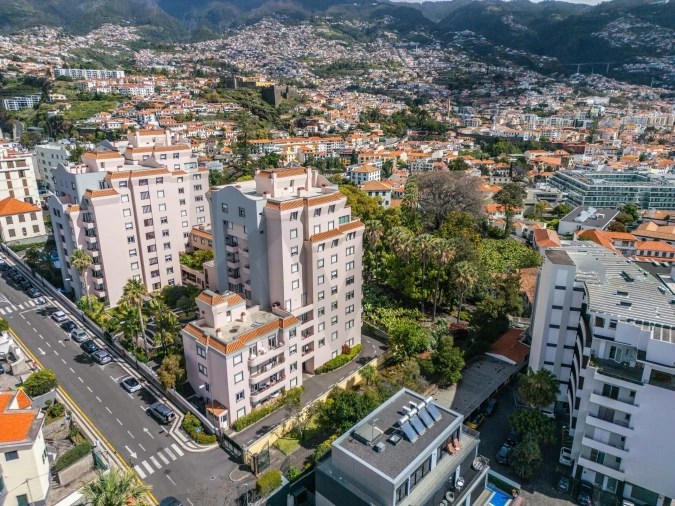 Apartamento T4 para Arrendamento em Funchal (Se) Foto 36