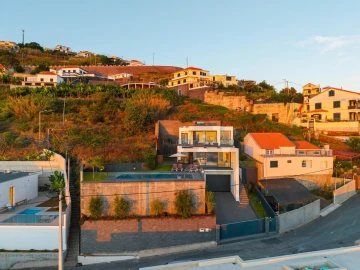 Moradia T3 para Venda em Ribeira Brava