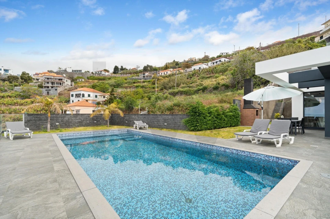 Moradia T3 para Venda em Ribeira Brava Foto 19