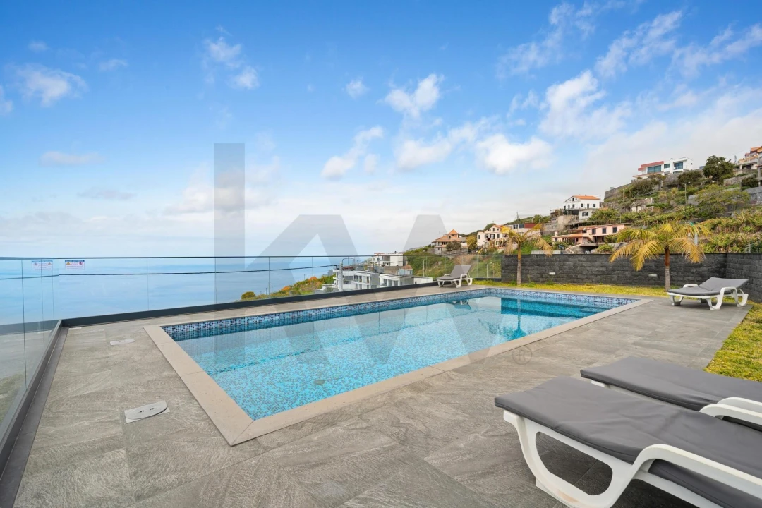 Moradia T3 para Venda em Ribeira Brava Foto 18