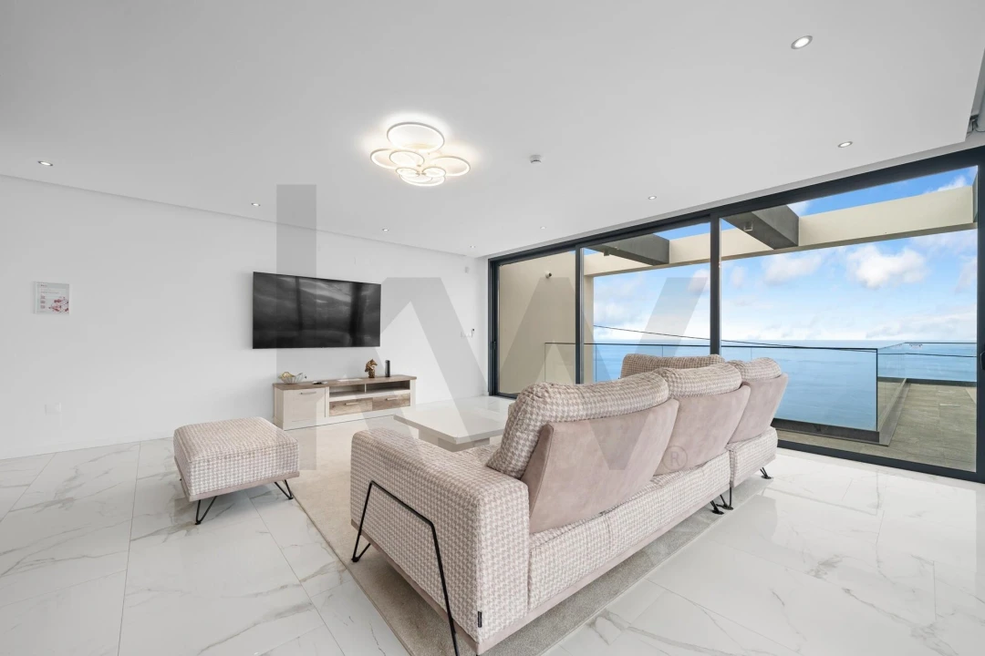 Moradia T3 para Venda em Ribeira Brava Foto 13