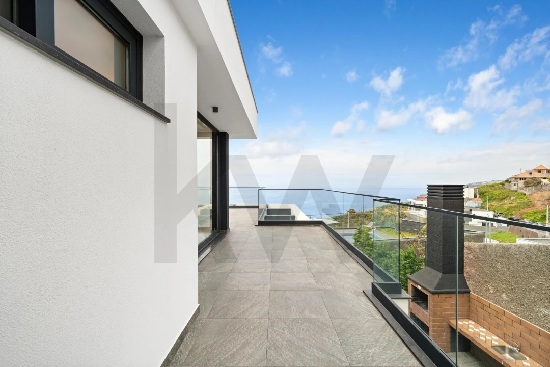 Moradia T3 para Venda em Ribeira Brava Foto 36