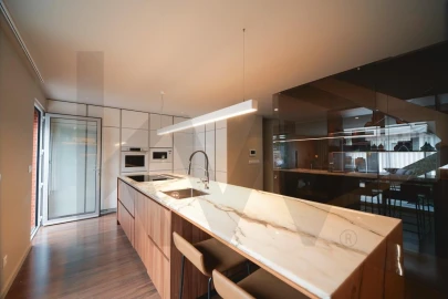 Moradia T3 para Venda em Foz do Sousa e Covelo