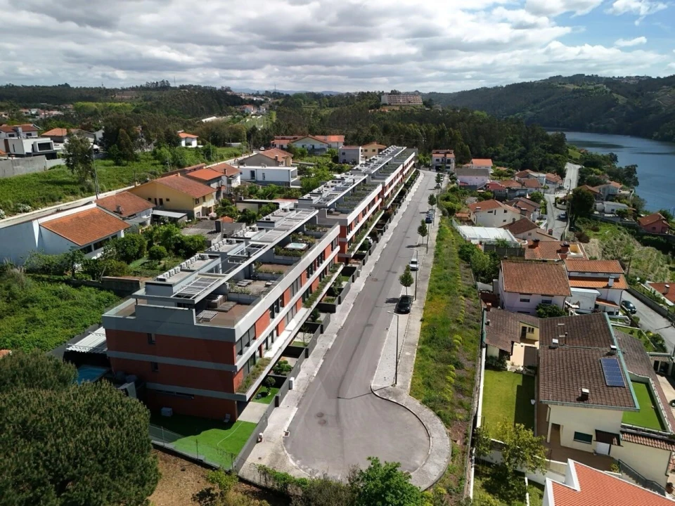 Moradia T3 para Venda em Foz do Sousa e Covelo Foto 39