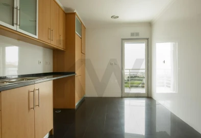 Apartamento T3 para Arrendamento em Oeiras e São Julião da Barra, Paço de Arcos e Caxias