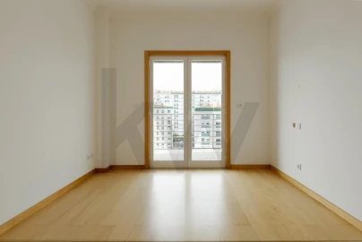 Apartamento T3 para Arrendamento em Oeiras e São Julião da Barra, Paço de Arcos e Caxias