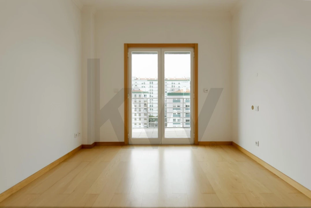 Apartamento T3 para Arrendamento em Oeiras e São Julião da Barra, Paço de Arcos e Caxias Foto 17