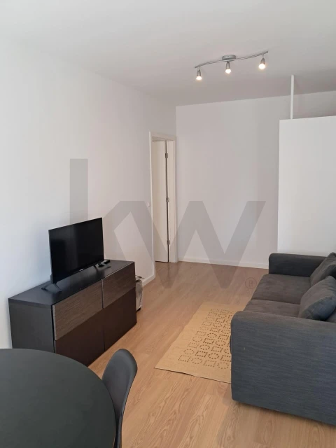 Apartamento T1 para Arrendamento em Avenidas Novas