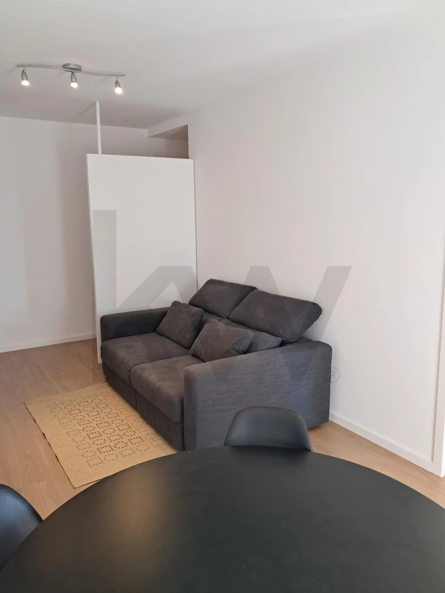 Apartamento T1 para Arrendamento em Avenidas Novas Foto 14