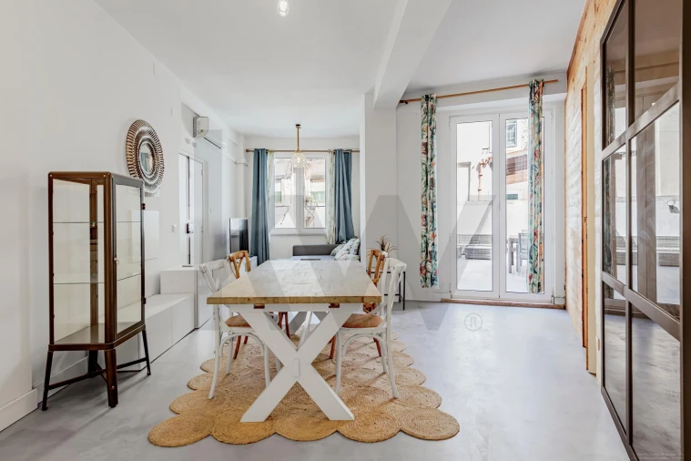 Armazém para Venda em Santa Maria Maior Foto 4