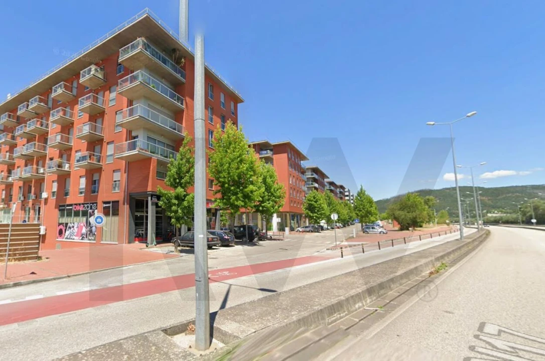 Loja para Venda em Santo Antonio dos Olivais Foto 1