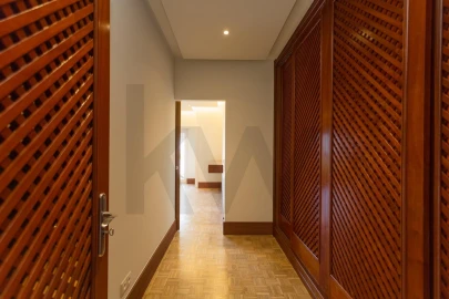 Apartamento T3 para Arrendamento em Carcavelos e Parede