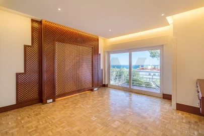 Apartamento T3 para Arrendamento em Carcavelos e Parede