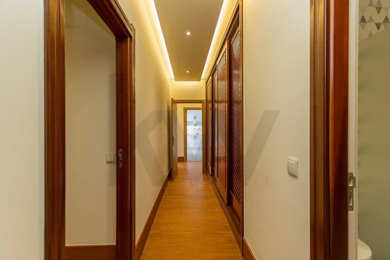 Apartamento T3 para Arrendamento em Carcavelos e Parede Foto 25