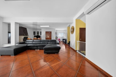 Moradia T4 para Venda em Sesimbra (Castelo)