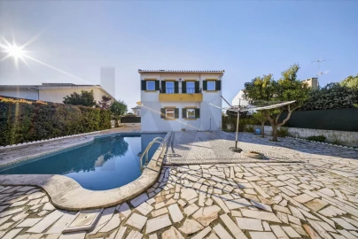 Moradia T4 para Venda em Sesimbra (Castelo)