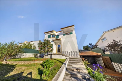 Moradia T4 para Venda em Sesimbra (Castelo)