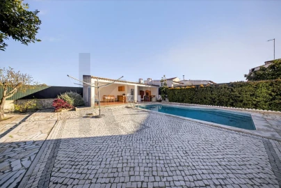 Moradia T4 para Venda em Sesimbra (Castelo)