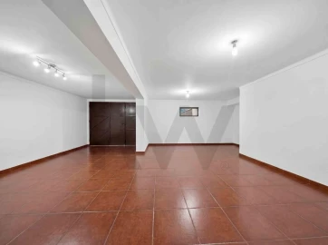 Moradia T4 para Venda em Sesimbra (Castelo)