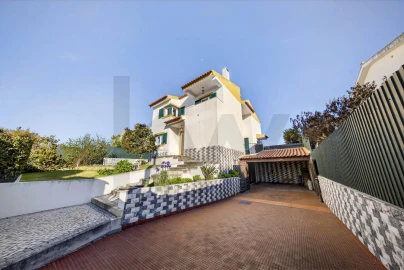 Moradia T4 para Venda em Sesimbra (Castelo)