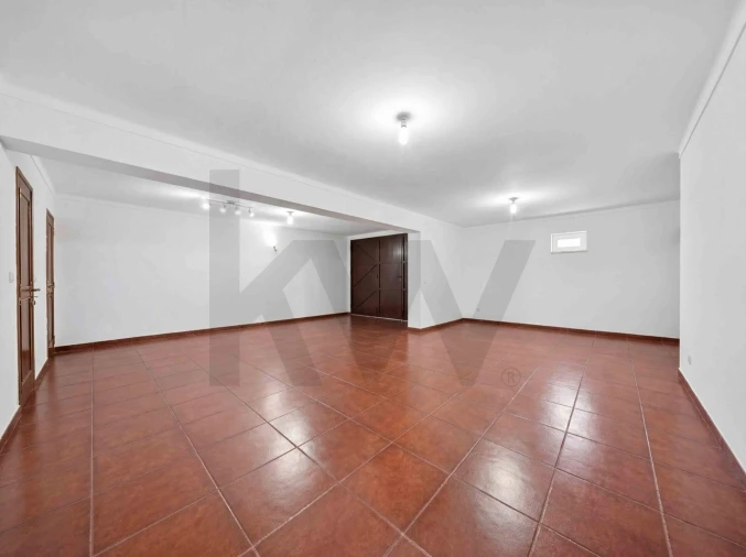 Moradia T4 para Venda em Sesimbra (Castelo) Foto 46