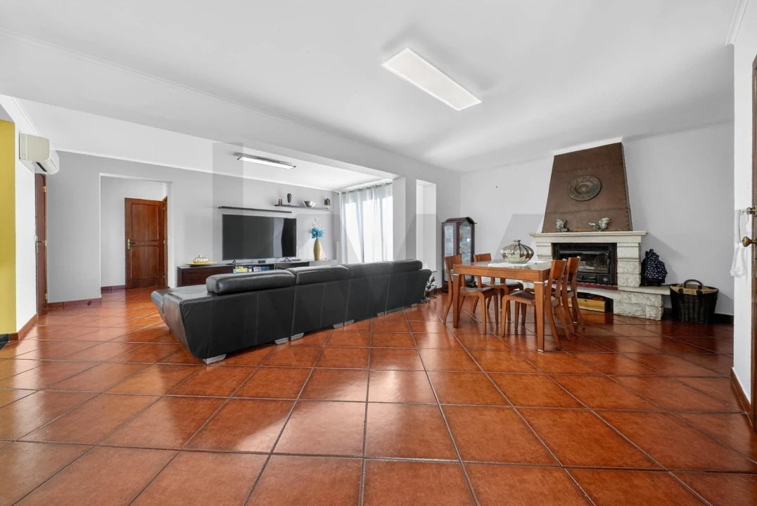 Moradia T4 para Venda em Sesimbra (Castelo) Foto 9