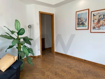 Apartamento T2 para Venda em Alvalade