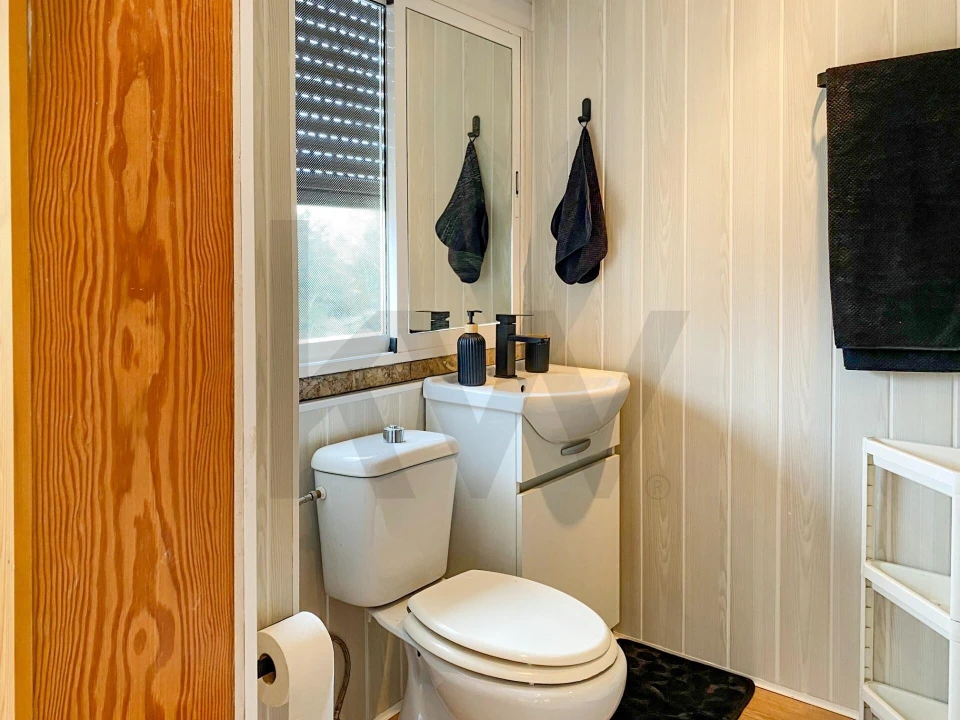 Apartamento T2 para Venda em Alvalade Foto 13