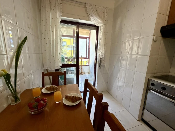 Apartamento T1 para Venda em Quarteira Foto 14