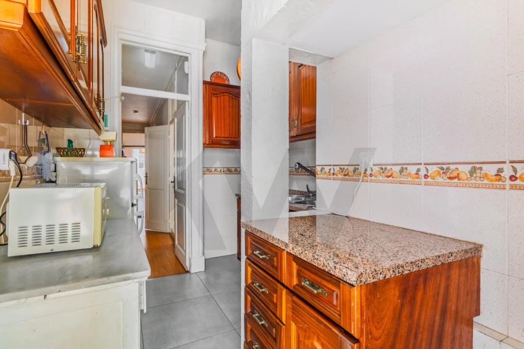 Apartamento T4 para Venda em Santo António Foto 17