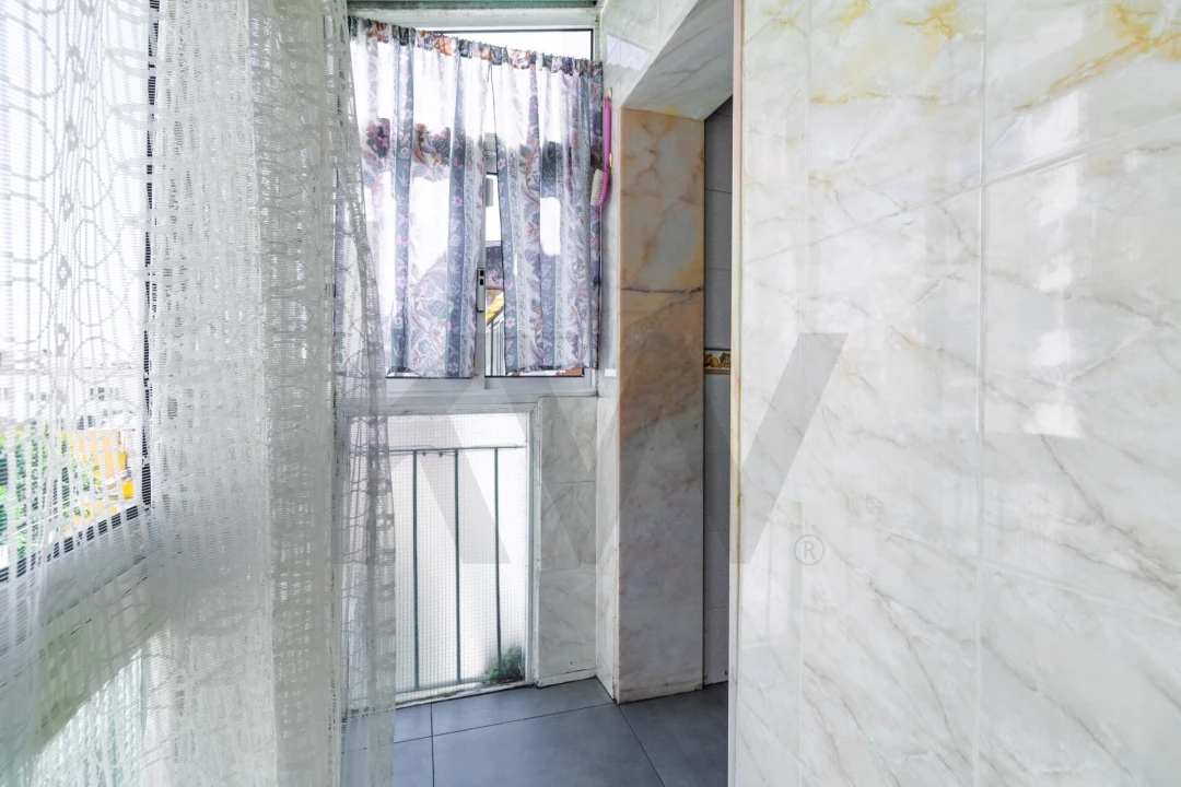 Apartamento T4 para Venda em Santo António Foto 19