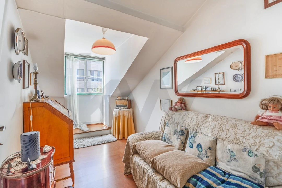 Apartamento T4 para Venda em Santo António Foto 3