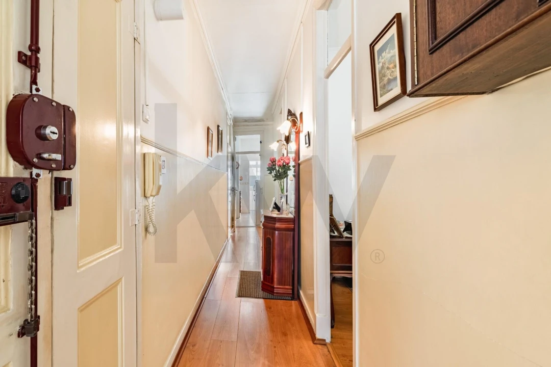 Apartamento T4 para Venda em Santo António Foto 7