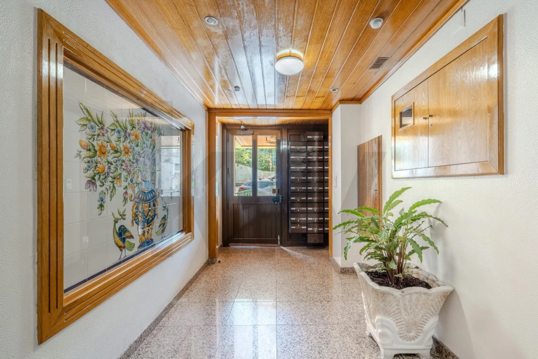 Apartamento T2 para Venda em Alfragide Foto 28