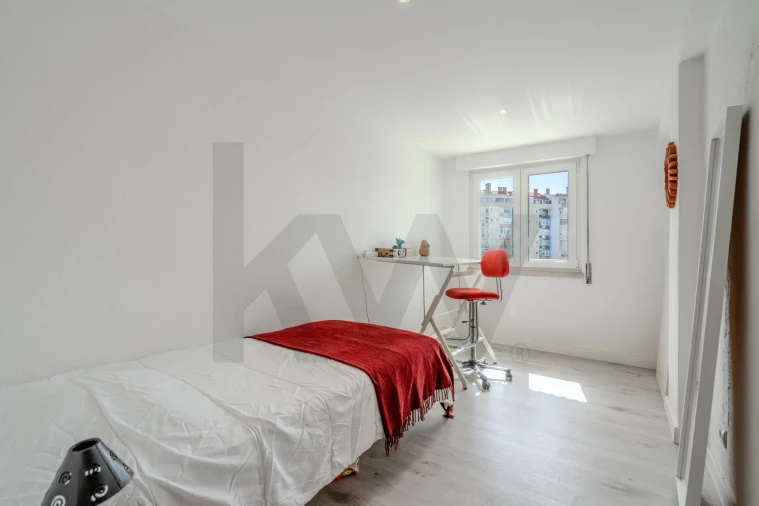 Apartamento T2 para Venda em Alfragide Foto 20