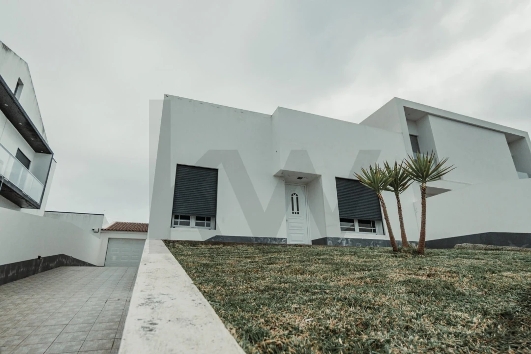 Moradia T3 para Venda em Relva Foto 20