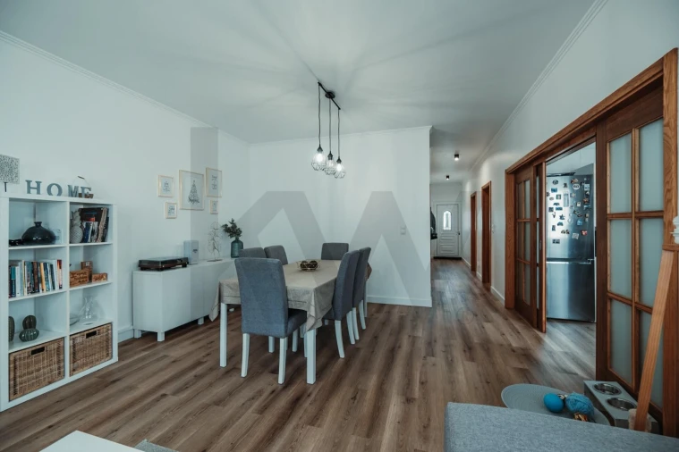 Moradia T3 para Venda em Relva Foto 10