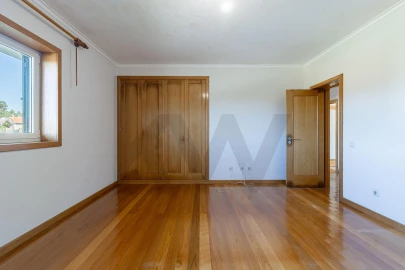 Moradia T4 para Venda em Macieira de Sarnes