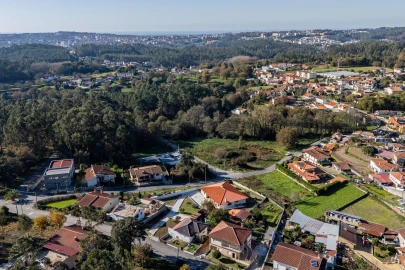 Moradia T4 para Venda em Macieira de Sarnes