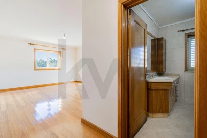 Moradia T4 para Venda em Macieira de Sarnes