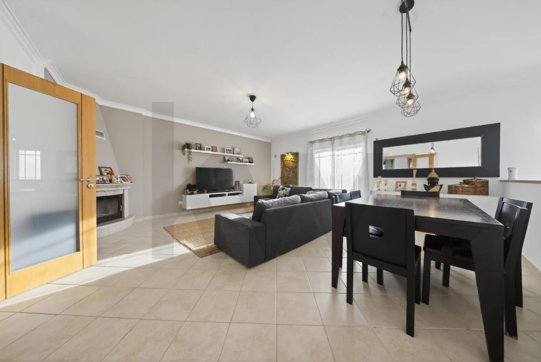 Moradia T3 para Venda em Quinta do Conde Foto 3