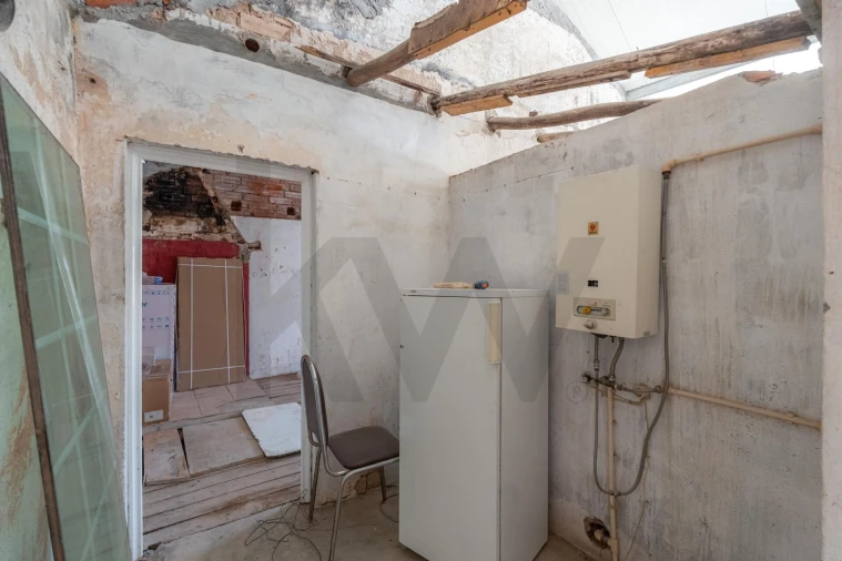 Moradia T2 para Venda em Cernache Foto 8