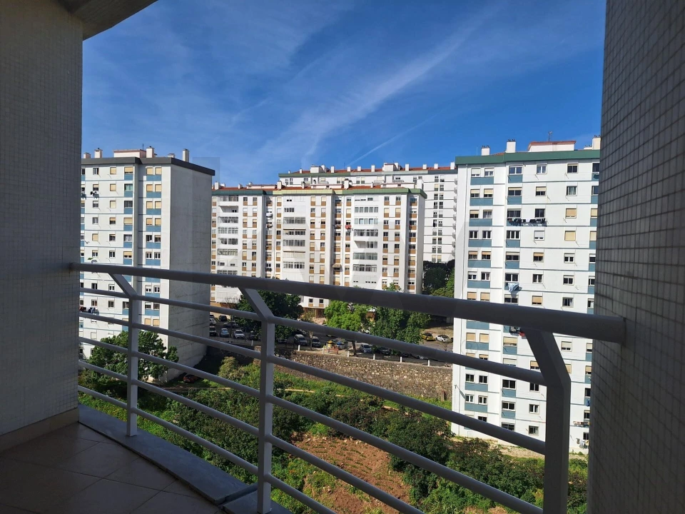 Apartamento T3 para Venda em Oeiras e São Julião da Barra, Paço de Arcos e Caxias Foto 1